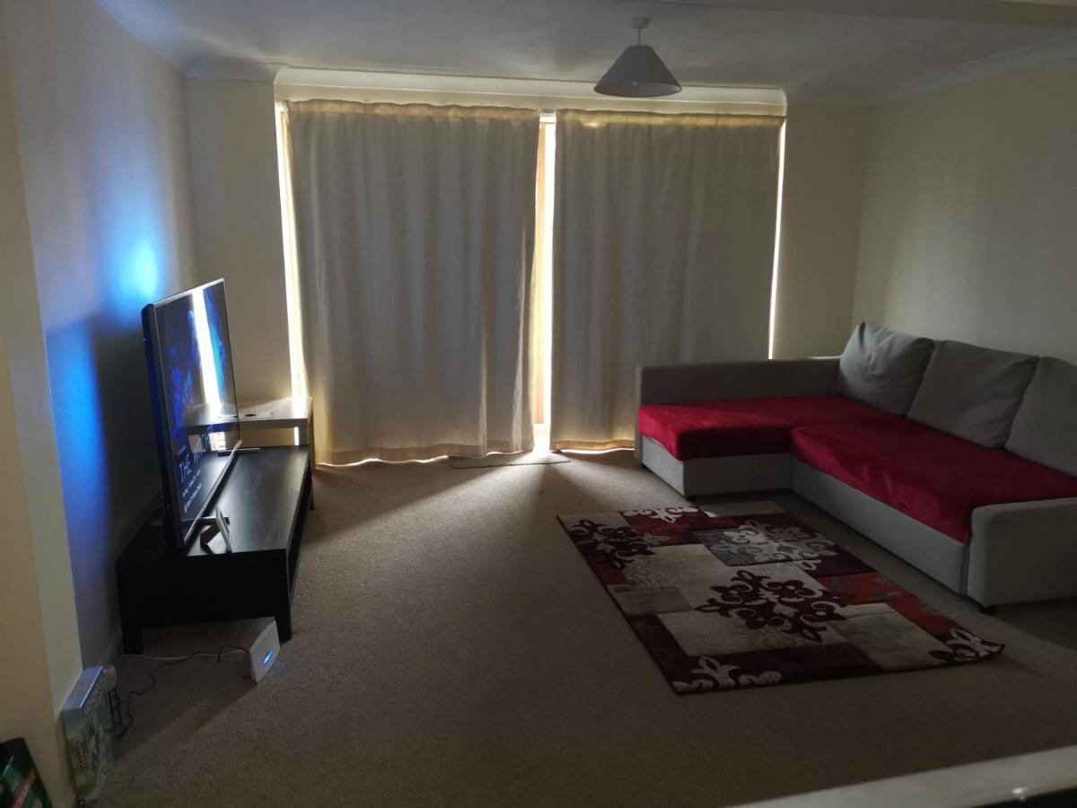Spitaki Redhill (Surrey) Ngoại thất bức ảnh